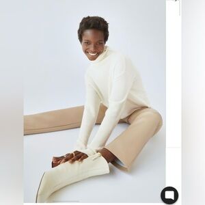 Wilfred
Cyprie Cashmere Sweater light Burch